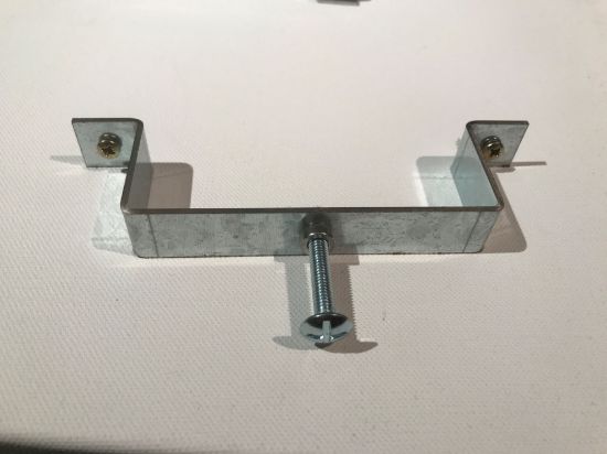 Picture of 8 Clinch-It Fence Panel Braces with fixing screw bolts